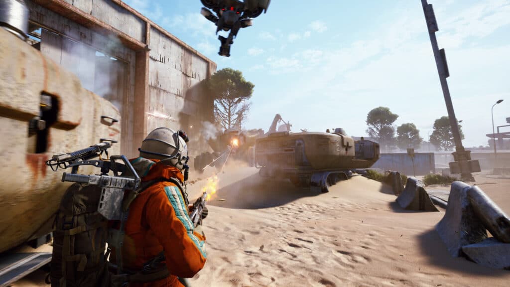 Arc Raiders のキャラクターが埃っぽいマップを進みながら武器を発射しています。