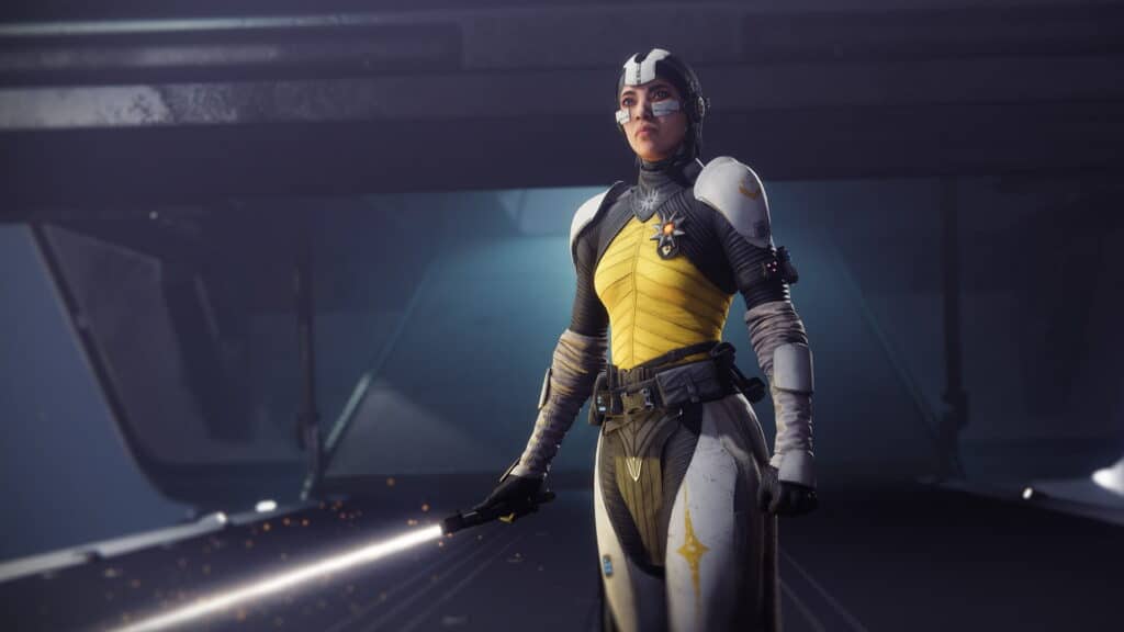 Destiny 2 Renegadesで光るプラクシックブレードを振るうガーディアン