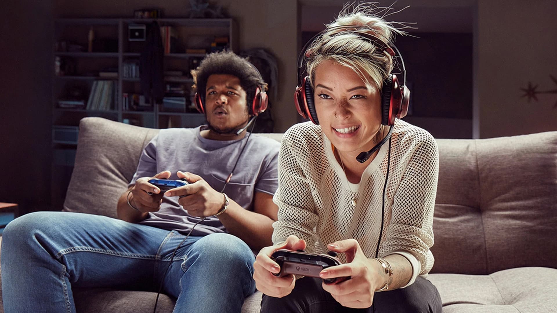 Xbox Drops Xbox Live Gold Paywall for Online Multiplayer for Freeto