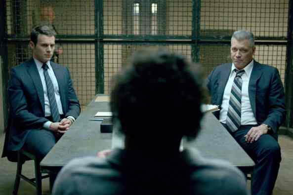 Netflix Mindhunter season 3 on hold, cast contracts canceled david fincher