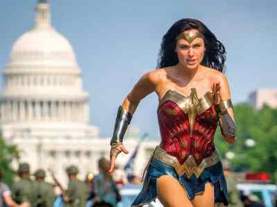 Warner Bros. Wonder Woman 1984 HBO Max release January or delay summer 2021 June July movie theaters box office Patty Jenkins