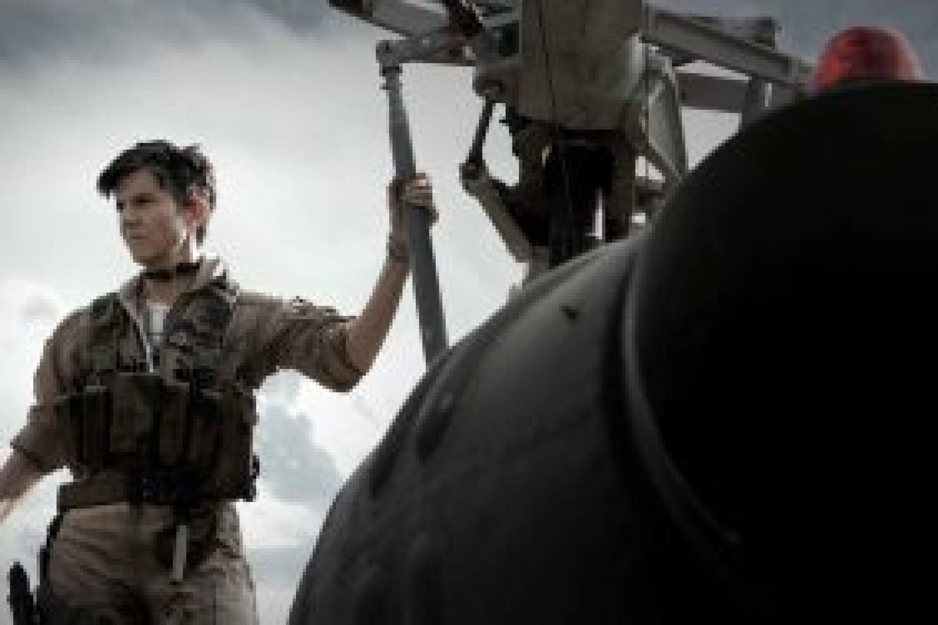 Zack Snyder release date ARMY OF THE DEAD - TIG NOTARO as PETERS in ARMY OF THE DEAD. Cr. SCOTT GARFIELD / NETFLIX © 2021