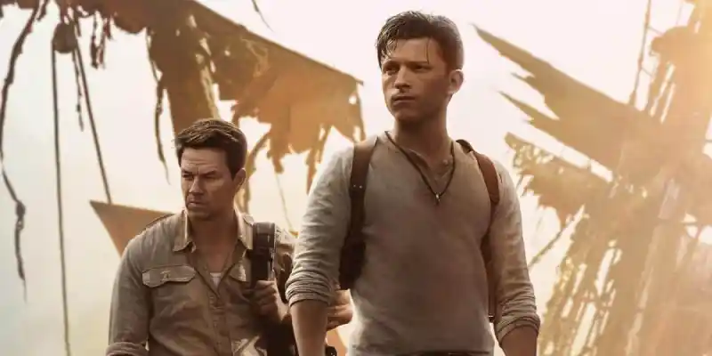 Uncharted movie second trailer 2 2nd flying pirate ships tom holland mark wahlberg