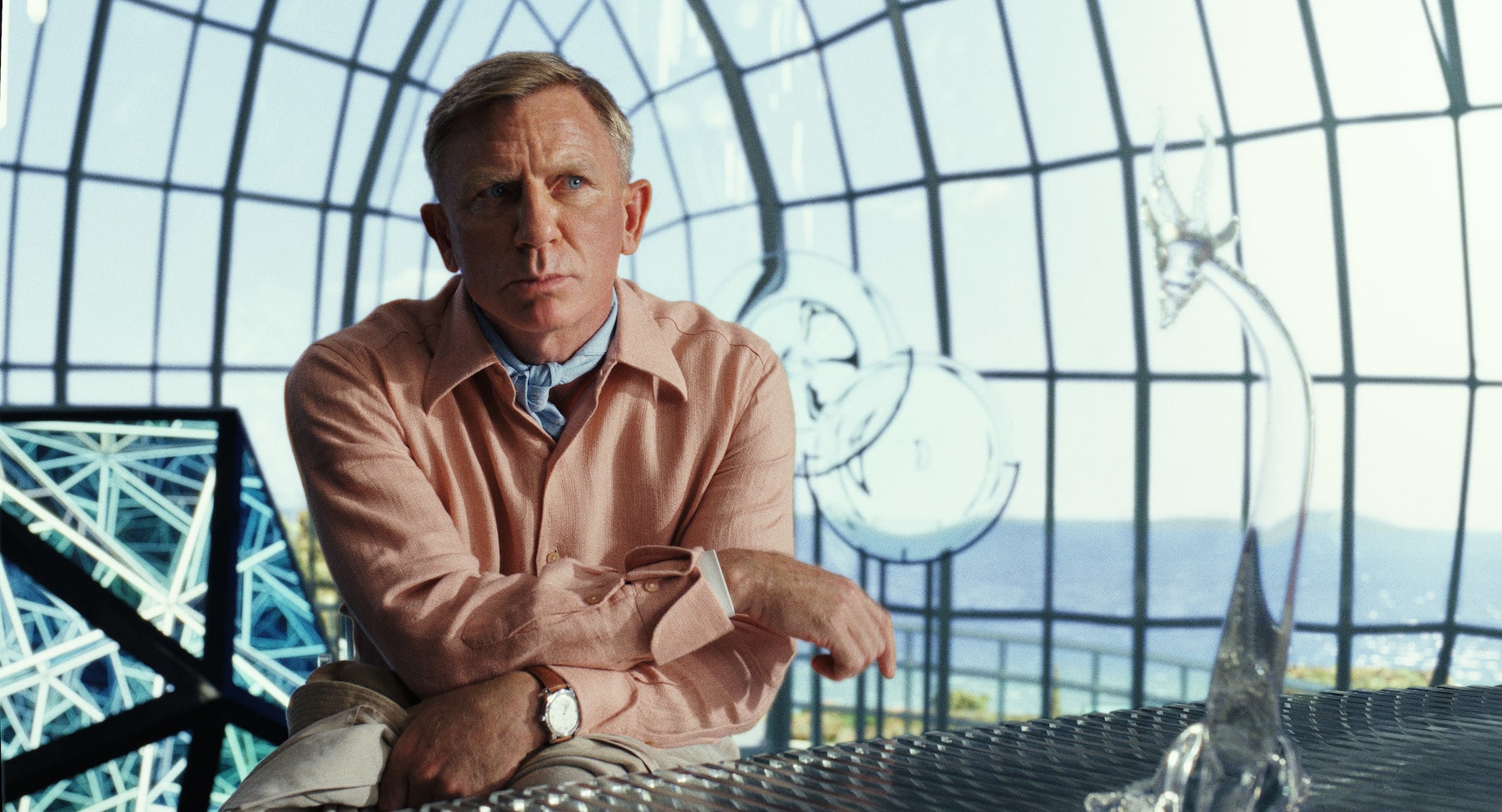 Daniel Craig in Glass Onion.