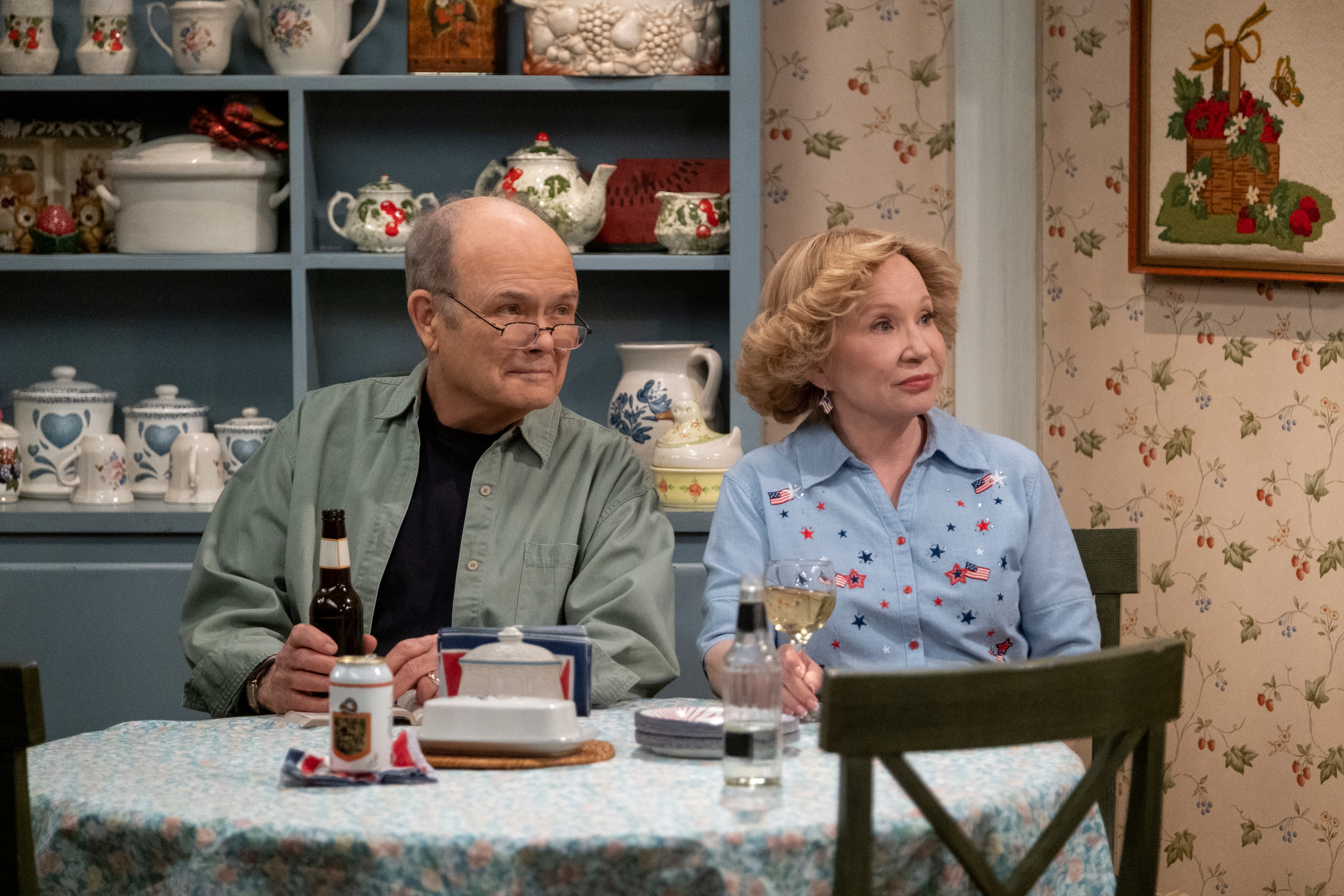 That 90s Show Netflix teaser trailer Red Kitty Forman Kurtwood Smith Debra Jo Rupp '90s