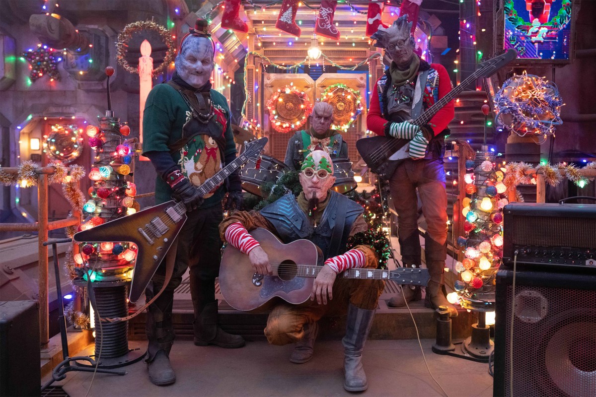 Review: With James Gunn channeling Star Wars & low-budget fare, The Guardians of the Galaxy Holiday Special is a bit cheap & crappy but fun.