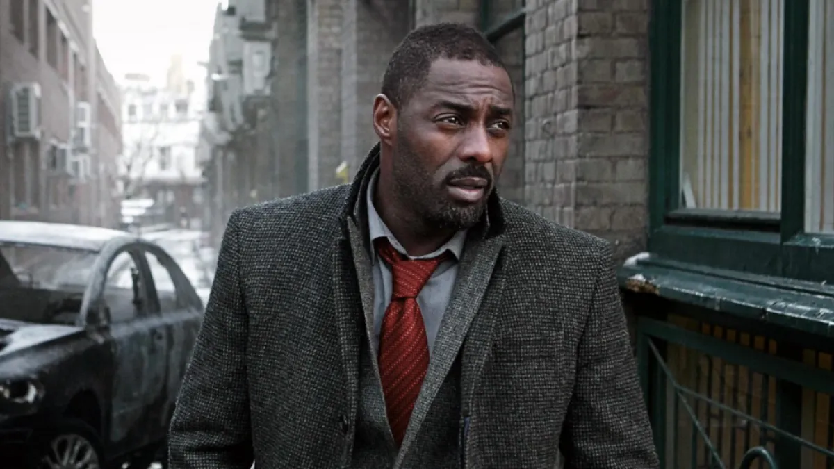 Idris Elba Serie de la BBC Luther es Batman sin Batman, un cómic/novela gráfica intensificada Historia televisiva de la experiencia de Londres