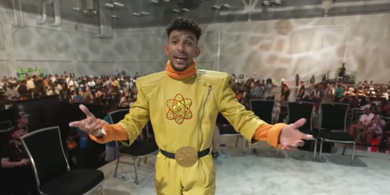 Holes Actor Wins Dream Con Mortal Kombat Tournament Dressed as Powerline