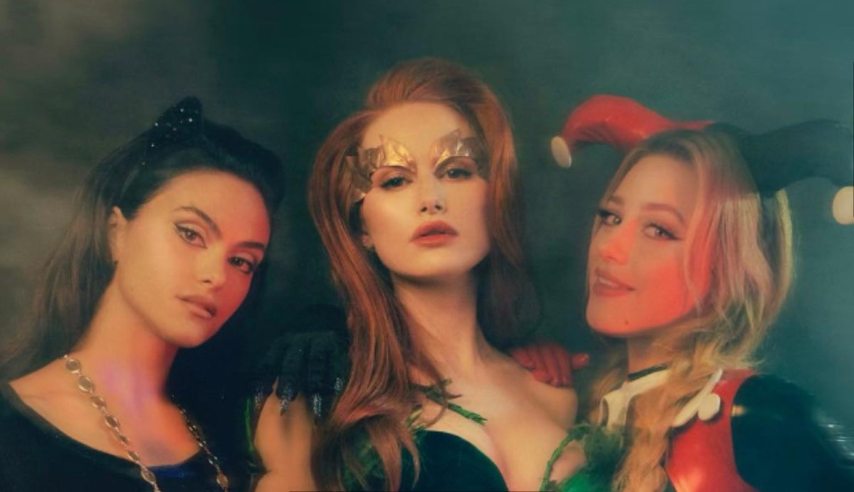 Riverdale Stars Reveal Their Gotham City Sirens Halloween Costumes Poison Ivy Catwoman Harley Quinn