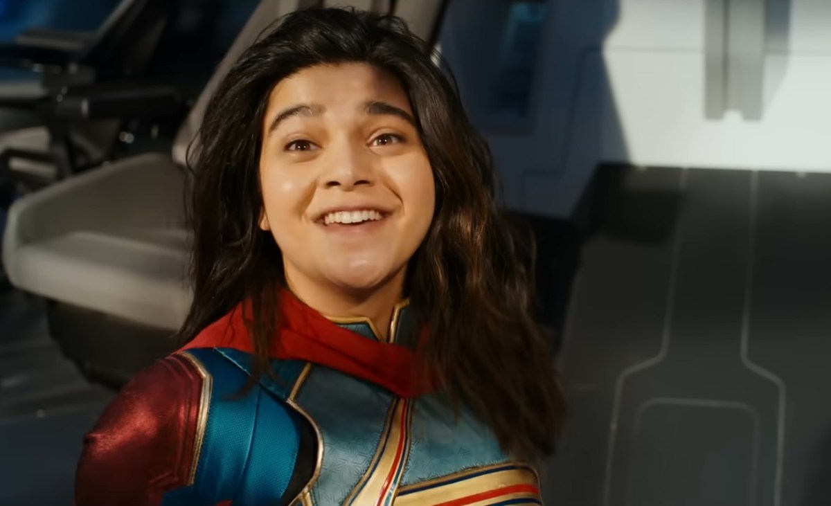 The Marvels First Clip Is Actually Really Great Ms Marvel Captain Brie Larson Iman Vellani
