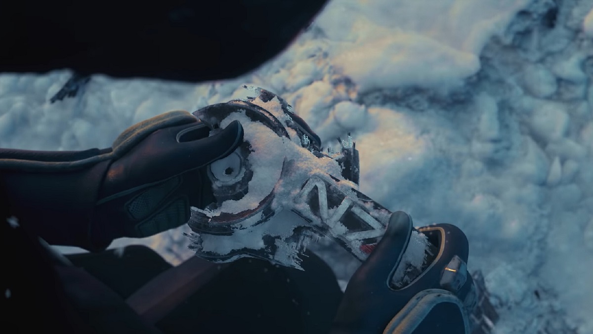 Image of N7 tech buried in the snow in a Mass Effect game.