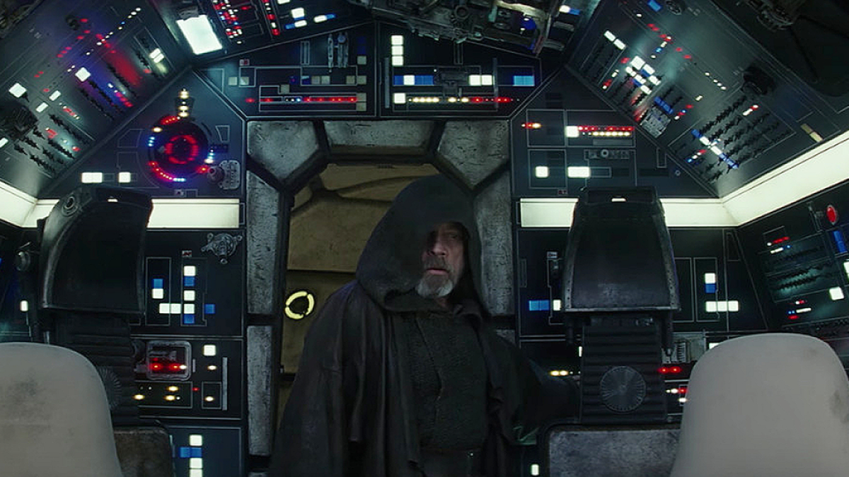 Luke Skywalker in a Star Wars: The Last Jedi deleted scene