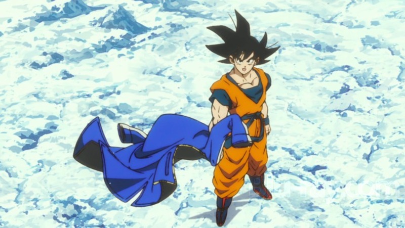 Goku se quita la chaqueta en Dragon Ball Super Broly.