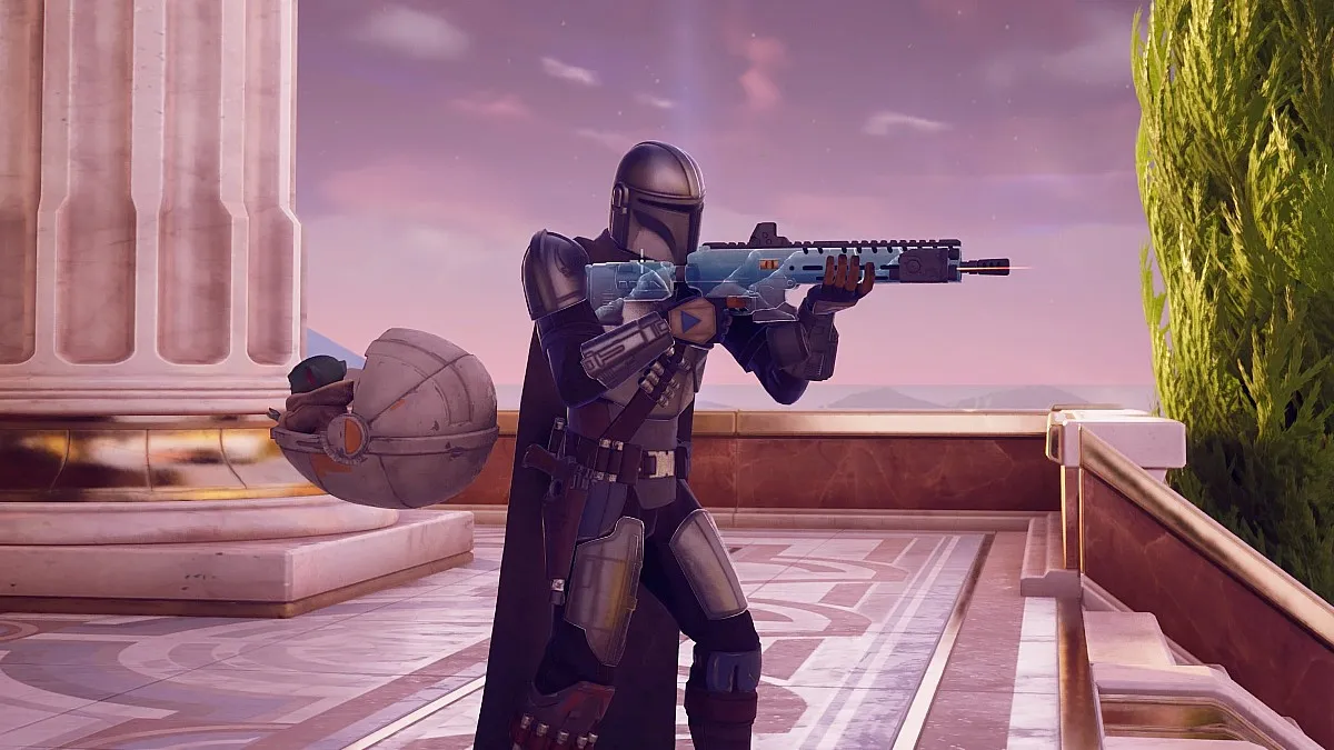 Tactical Assault Rifle being aimed in Fortnite.
