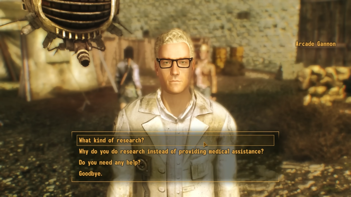 Imagen de Arcade Gannon, un compañero reclutable en Fallout New Vegas cuya misión te llevará a obtener el beneficio de entrenamiento de servoarmadura.