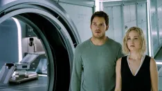 Chris Pratt and Jennifer Lawrence in Passengers.