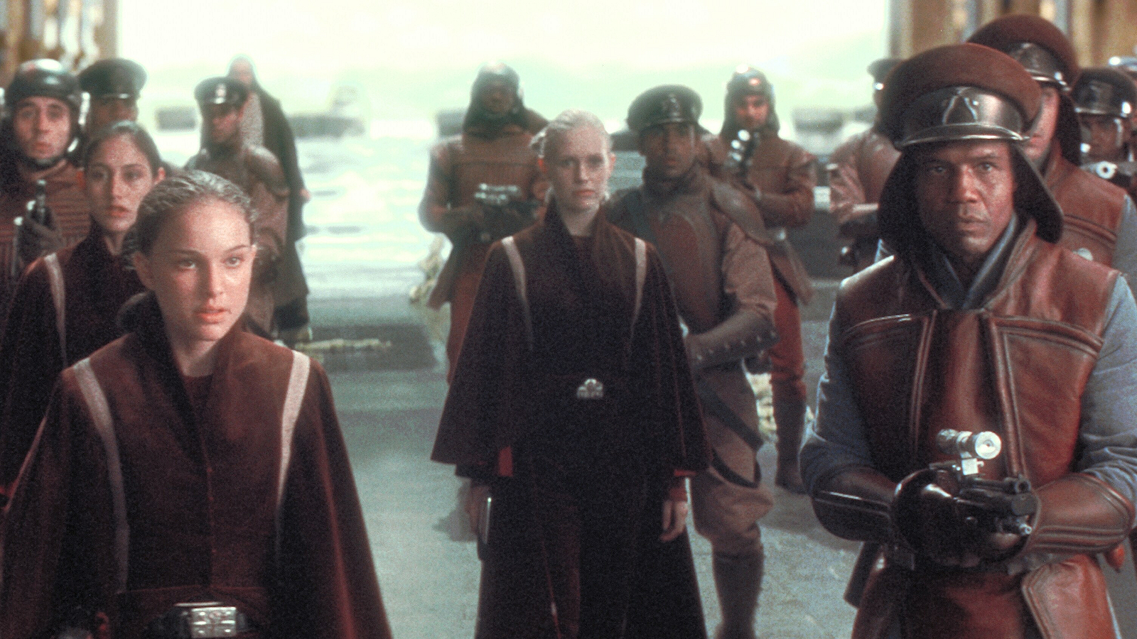 Queen Amidala, Captain Panaka, and Naboo troops in Star Wars: The Phantom Menace
