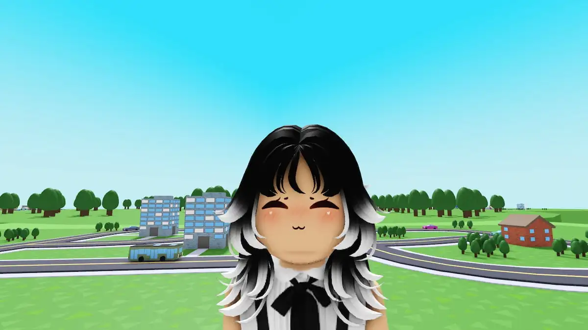 In-game screenshot of Itty Bitty City avatar on a field.