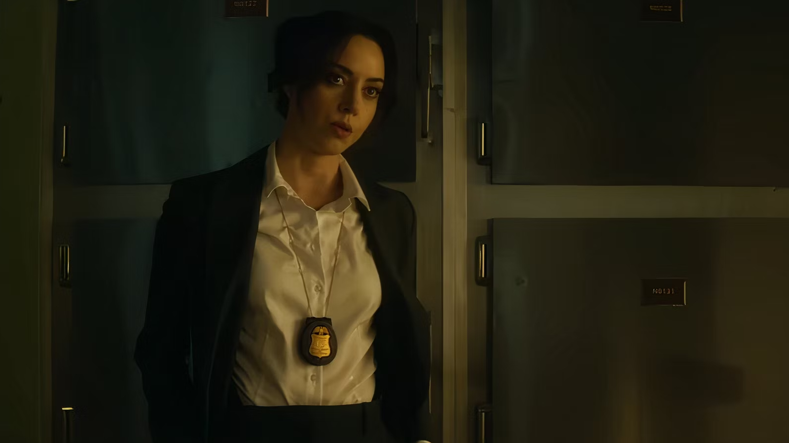Aubrey Plaza as Detective Vidal in Agatha All Along Episode 1