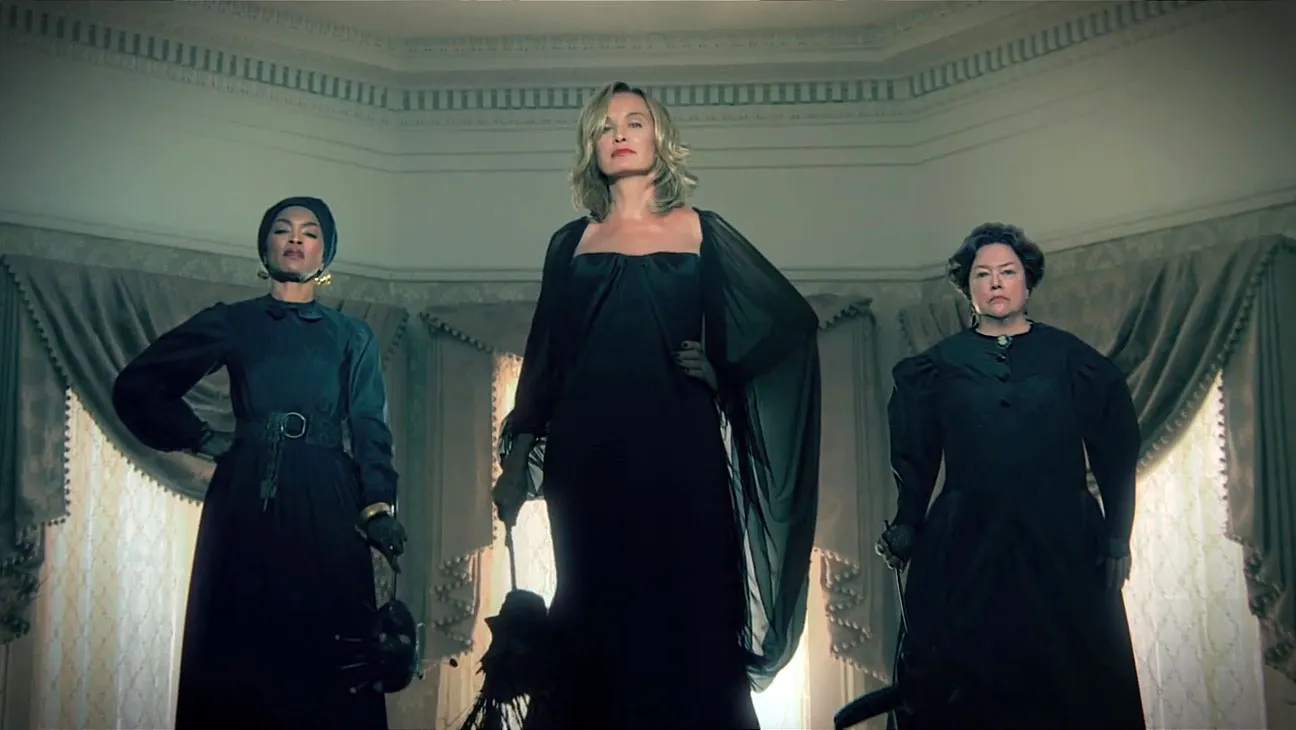 The coven stands together in American Horror Story