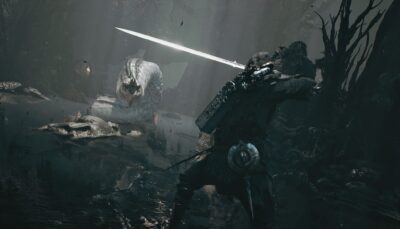 Warrior with a glowing sword prepares to battle a massive white serpent-like creature in Mortal Shell 2