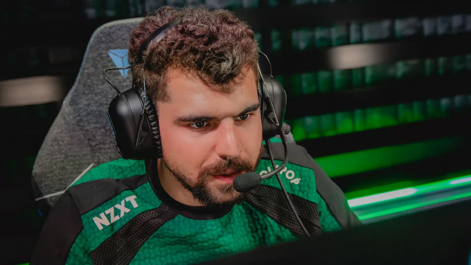 Did you know that periods are the reason that women can't play League of  Legends esports!? - The Escapist